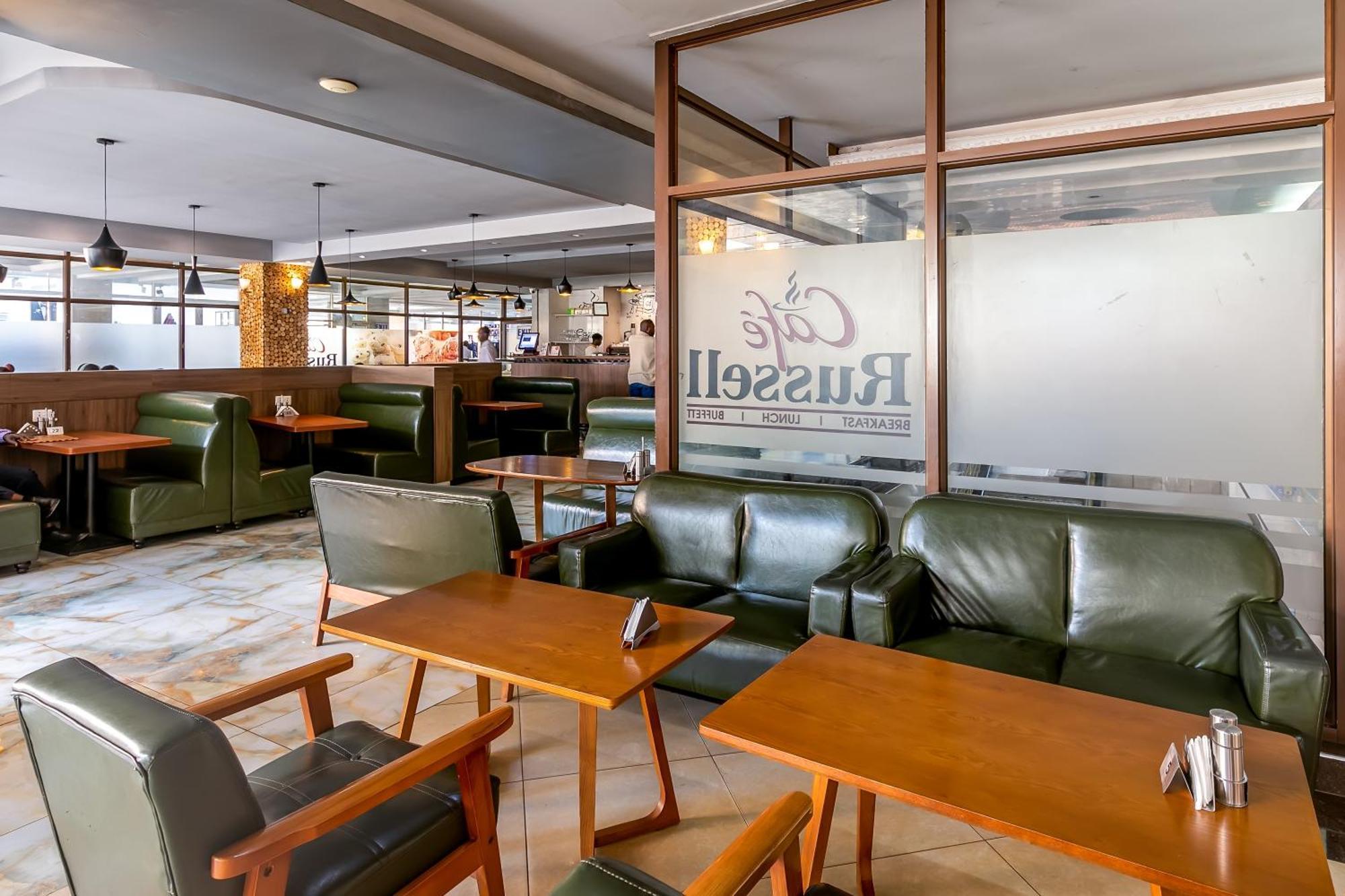 Russell Hotel Kampala Eksteriør billede