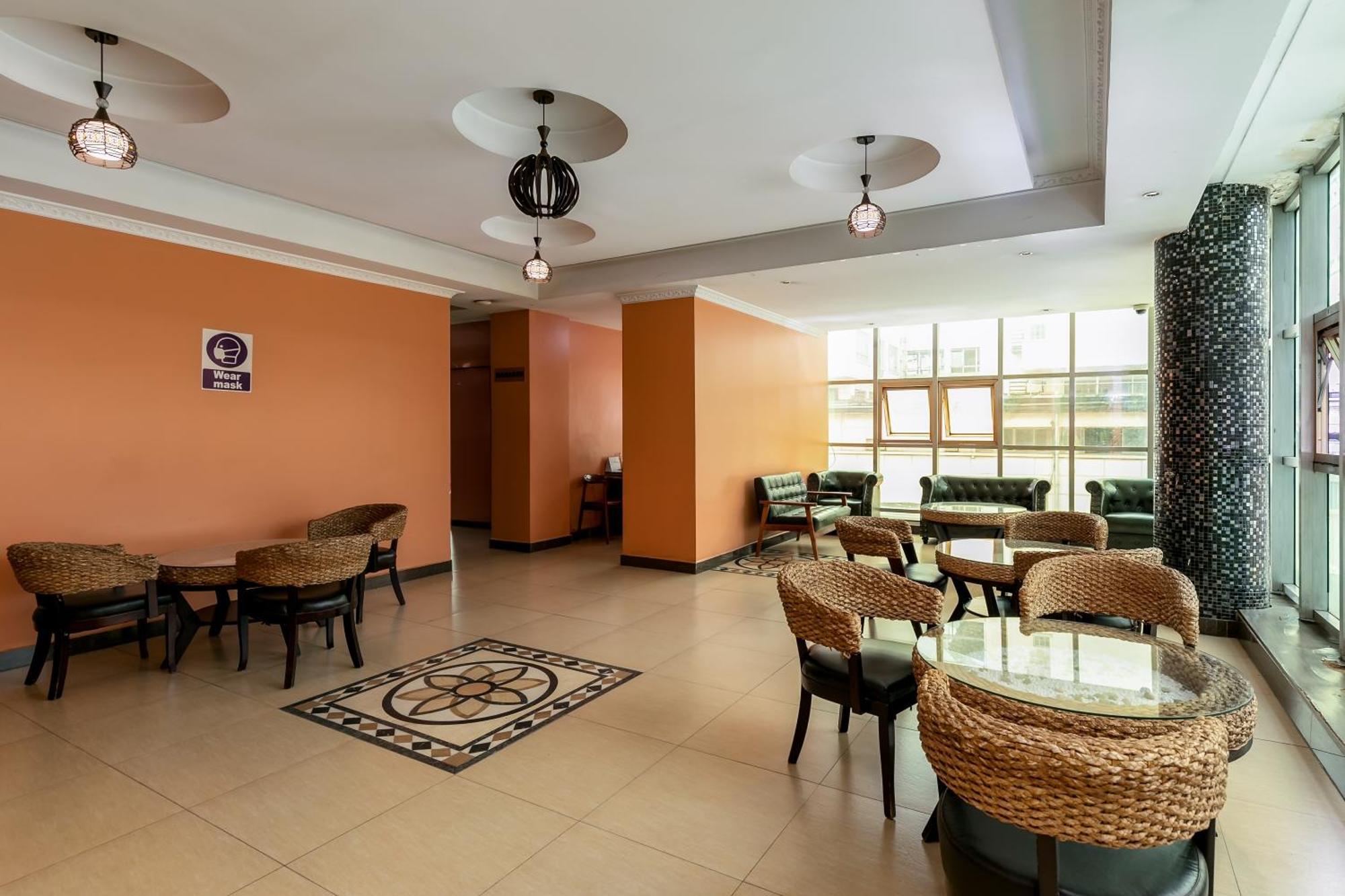 Russell Hotel Kampala Eksteriør billede