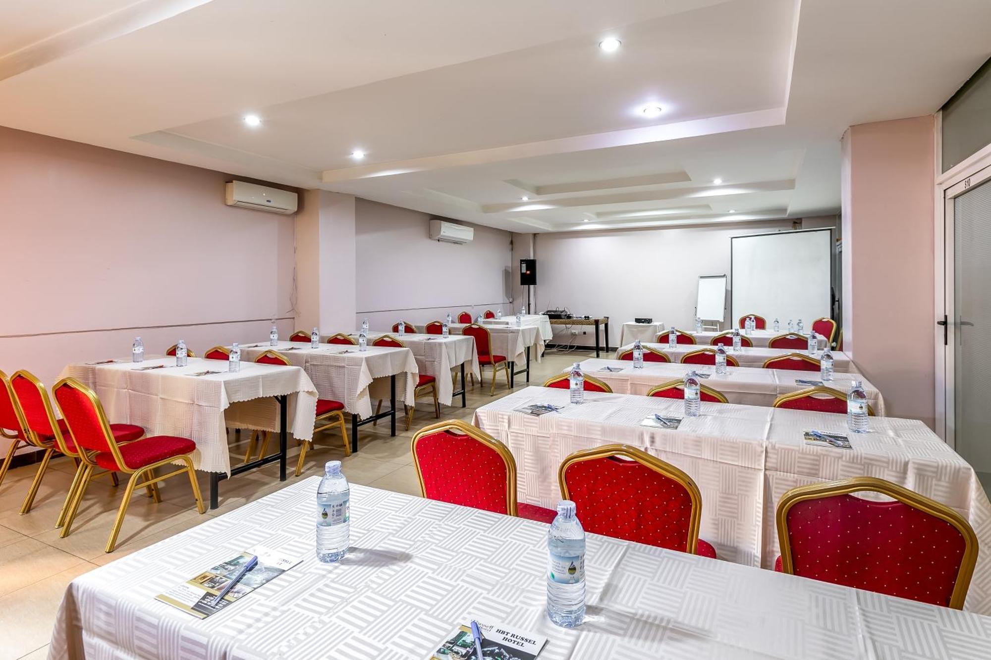 Russell Hotel Kampala Eksteriør billede