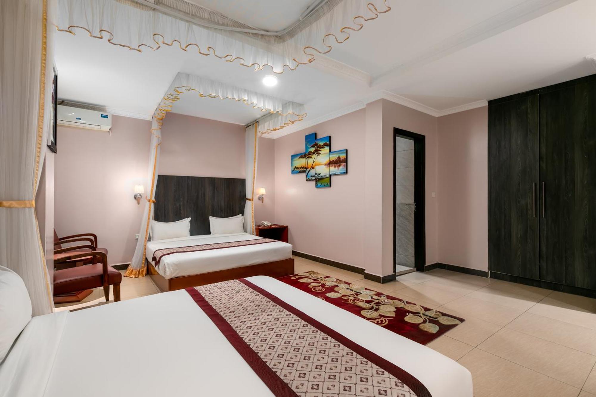 Russell Hotel Kampala Eksteriør billede