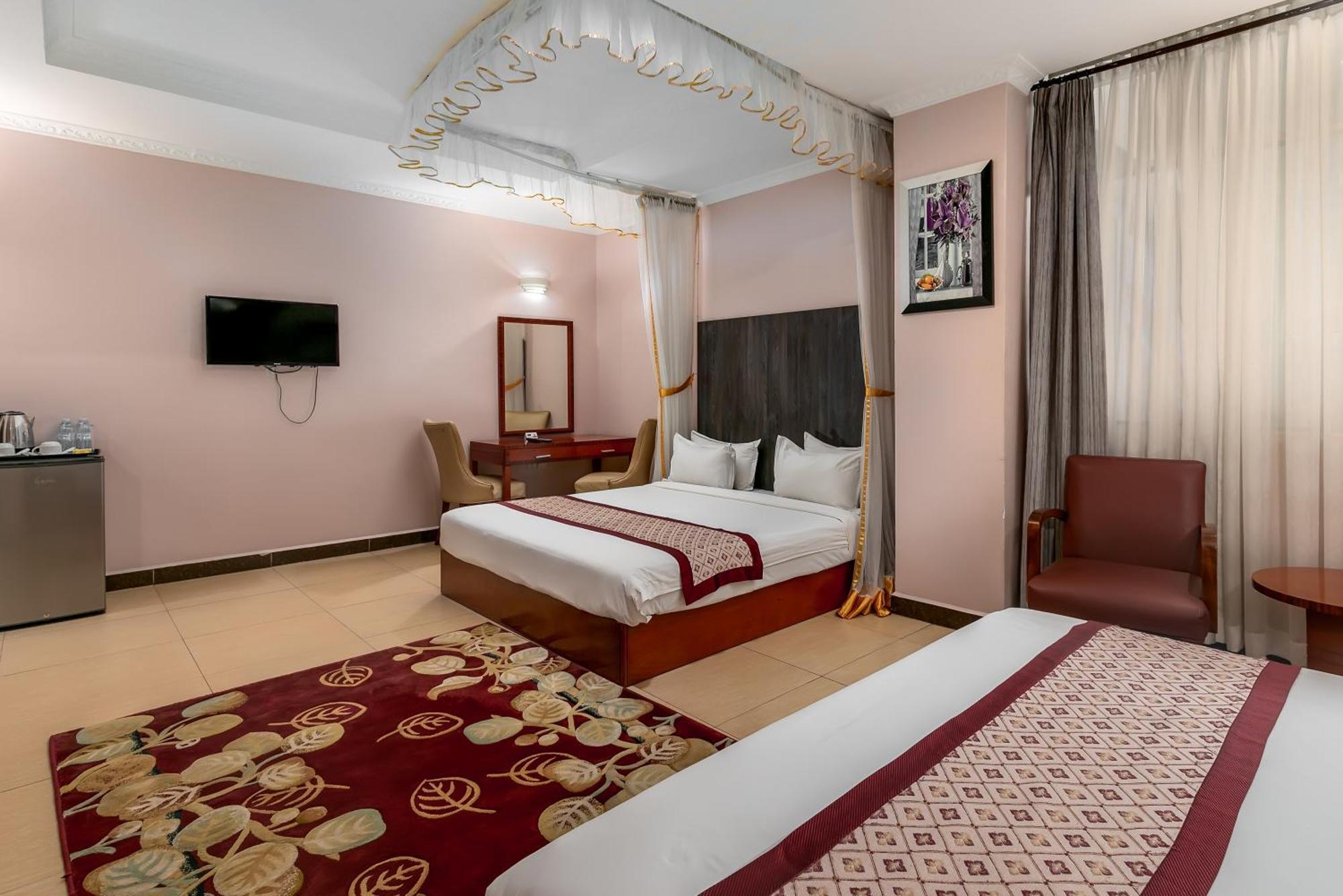 Russell Hotel Kampala Eksteriør billede