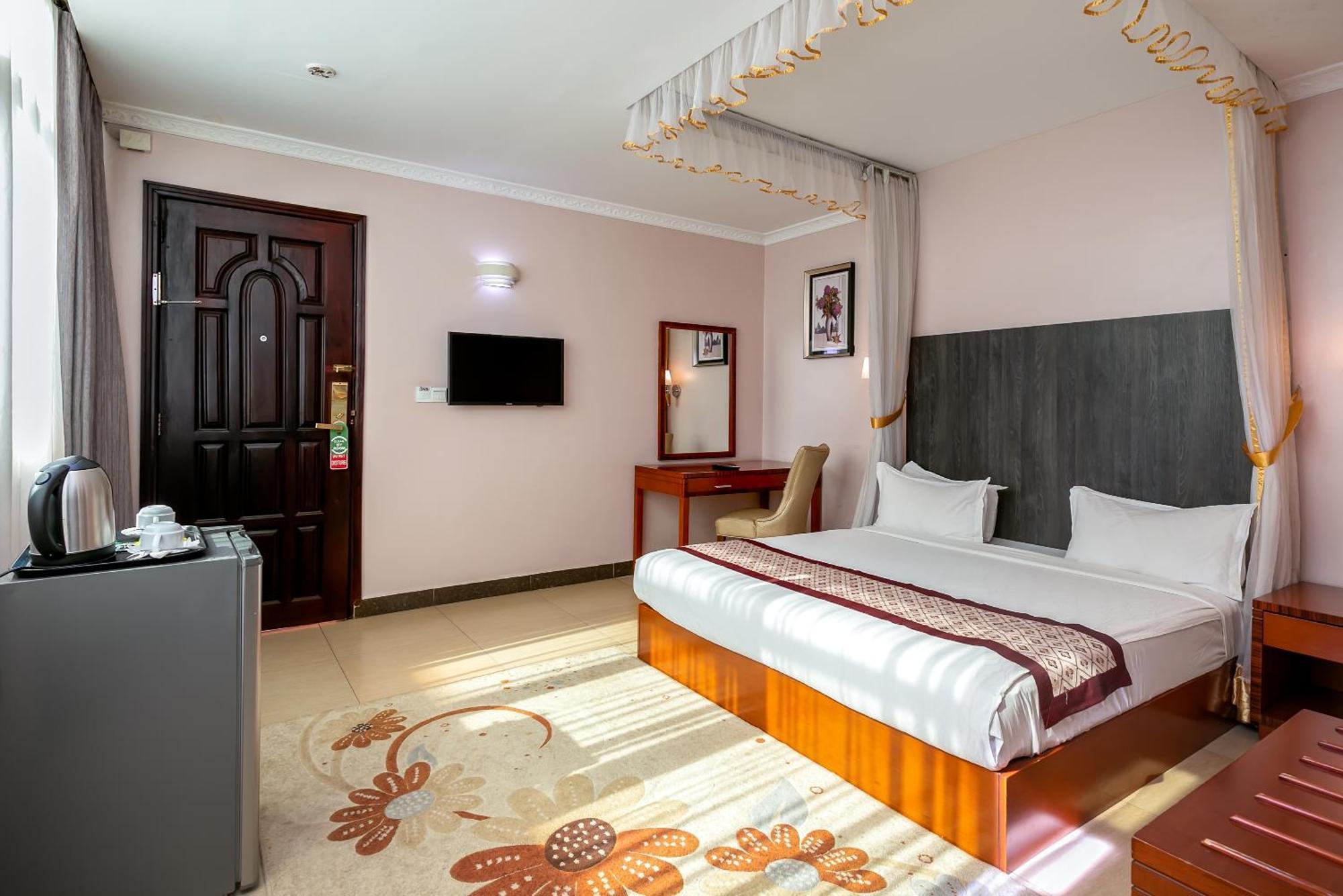 Russell Hotel Kampala Eksteriør billede